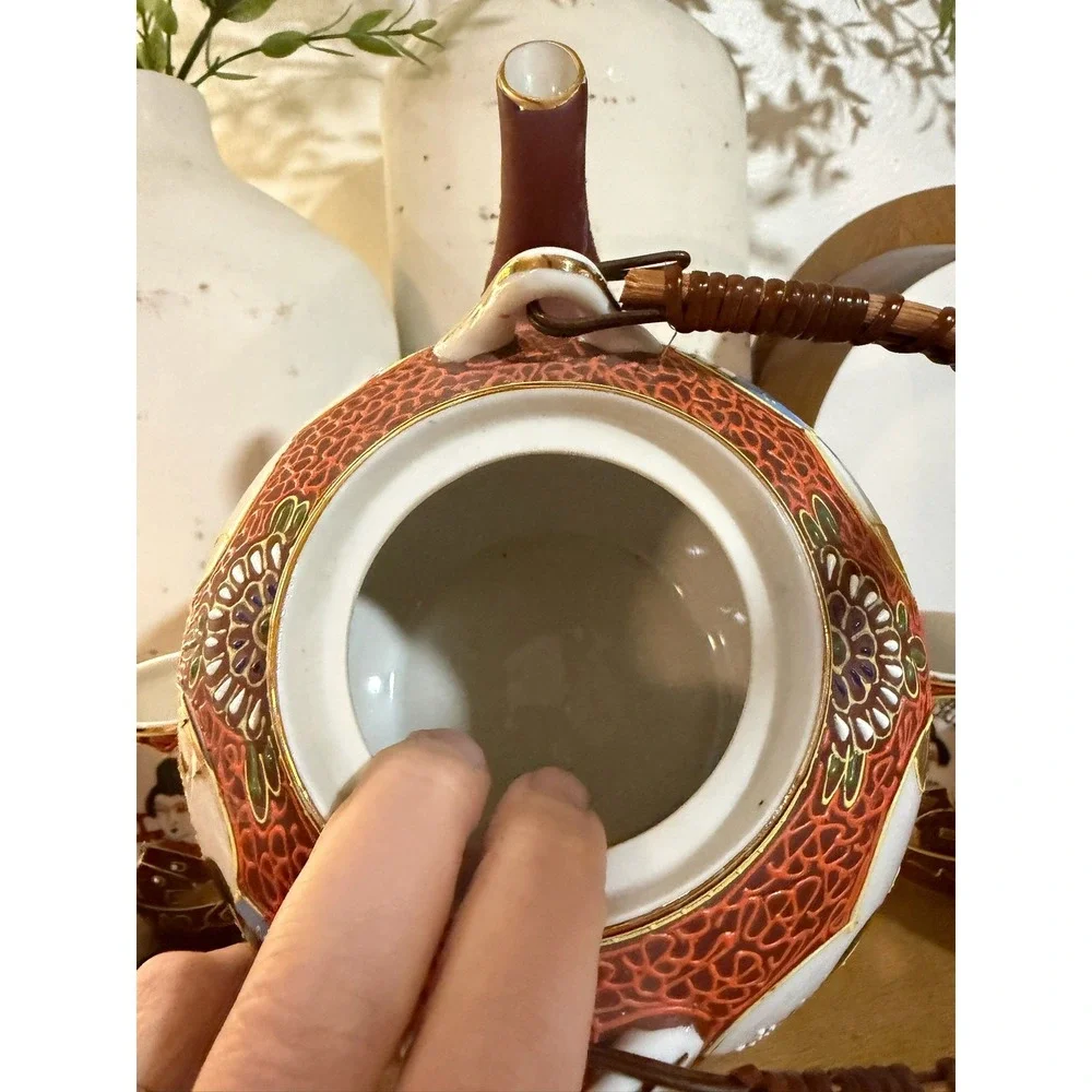 Kutani Handpainted Japan‎ Teapot and 6 Cups Geisha Scene
